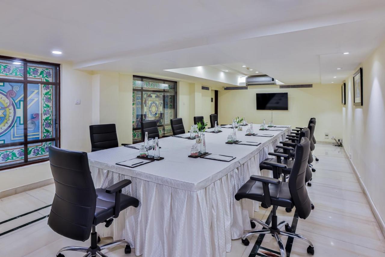 타지 갠지스, 바라나시 외부 사진 Meeting room at the hotel
